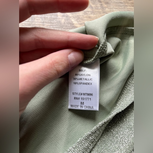 LANE 201 Light green cropped shirt size Medium - Picture 5 of 5